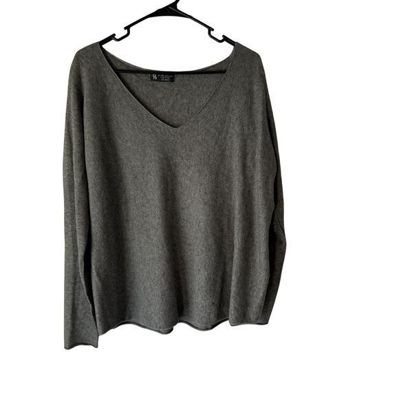 Bella Amore Sweater Womens Large V Neck Pullover Made in Italy Lightweight - Picture 1 of 7